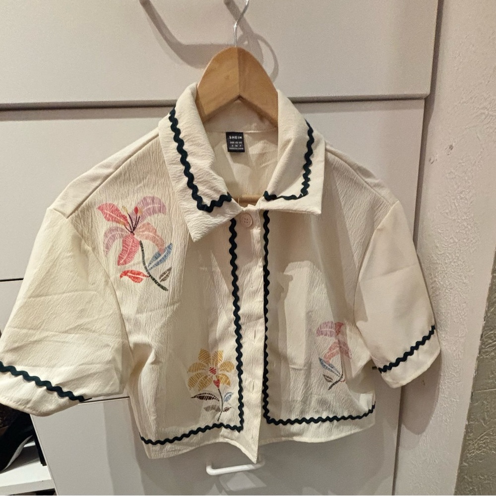 SHEIN White Blouse with Black Trim